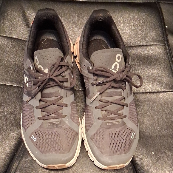 OC Black and Pink Athletic Shoes - Picture 2 of 7